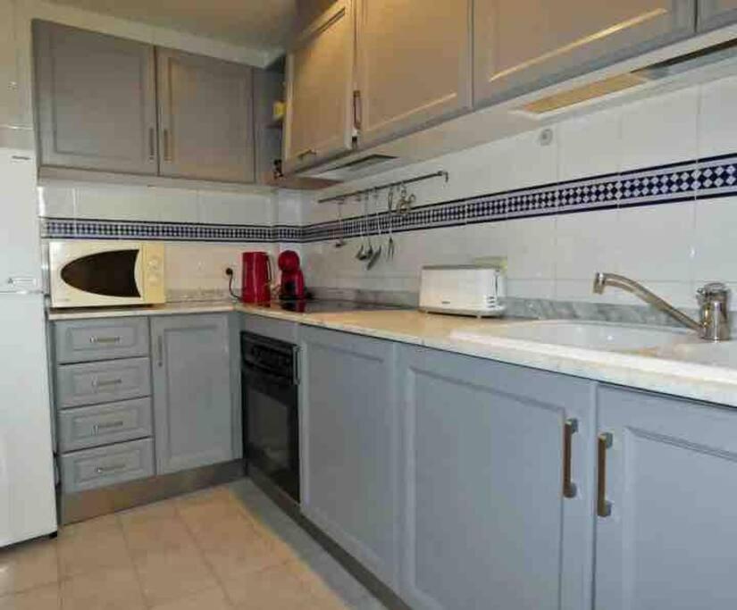 Lovely 2 Bedroom Apartment 2Nd Line To Beach El Albir ภายนอก รูปภาพ